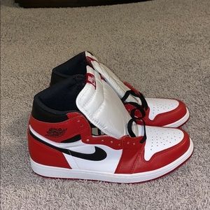 Air Jordan Retro 1 High OG Chicago 2015